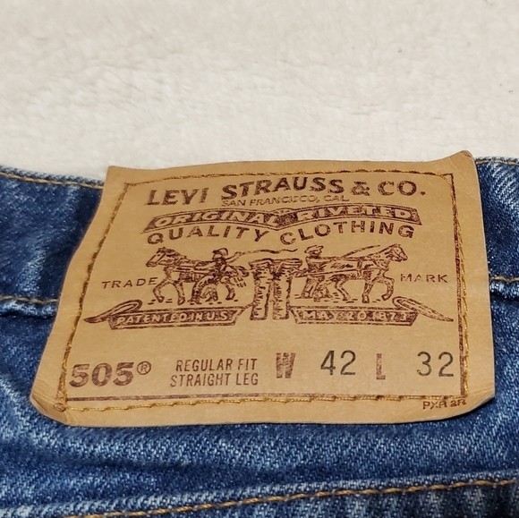 VINTAGE Levi's 505 Orange Tab Dark Wash Stone Wash Regular Fit Straight Leg Jean - Picture 11 of 11